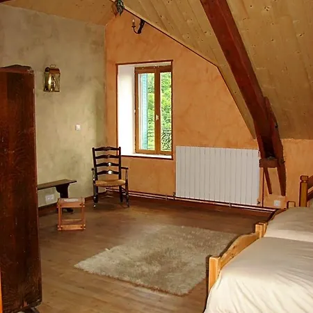 Le Deyran Nocleg ze śniadaniem